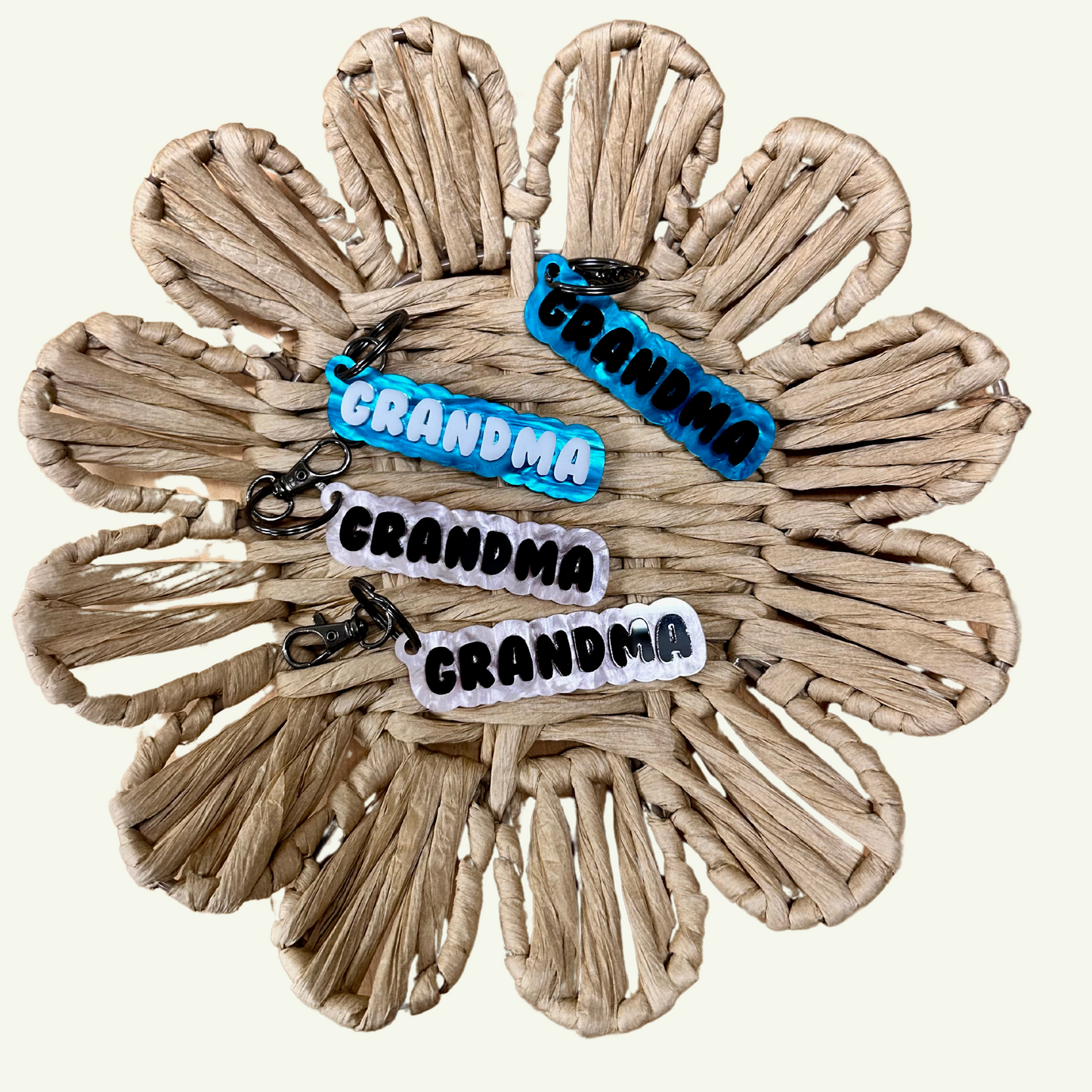 ACRYLIC GIGI, GRANDMA, MEEMAW, NANA KEYCHAIN - GRANDMA GIGI NANA MEEMAW