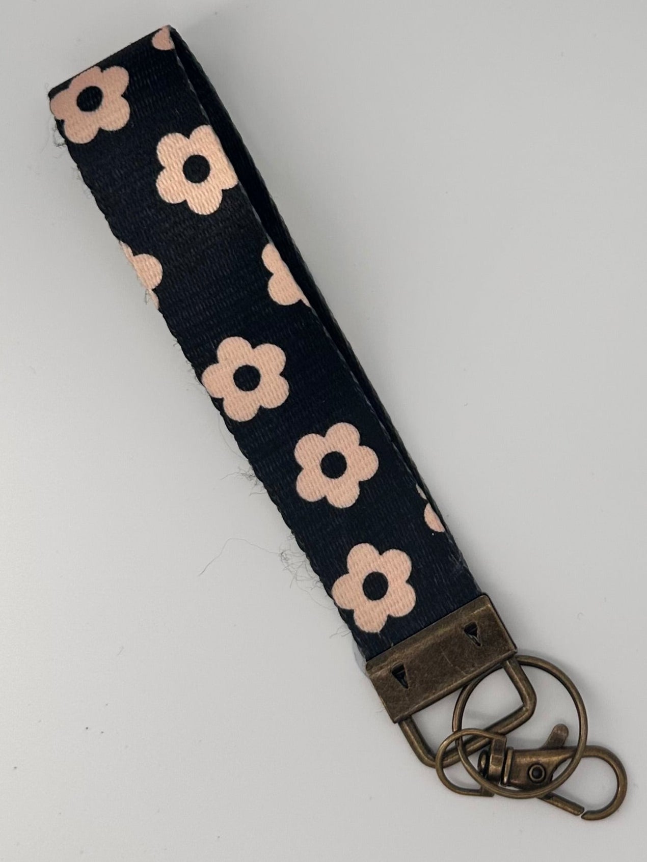 Wrist Keychain Lanyard, Car Fob Holder. Wristlet Keychain, Checkered, Bows, Floral Designs. Canvas Thick Material Durable