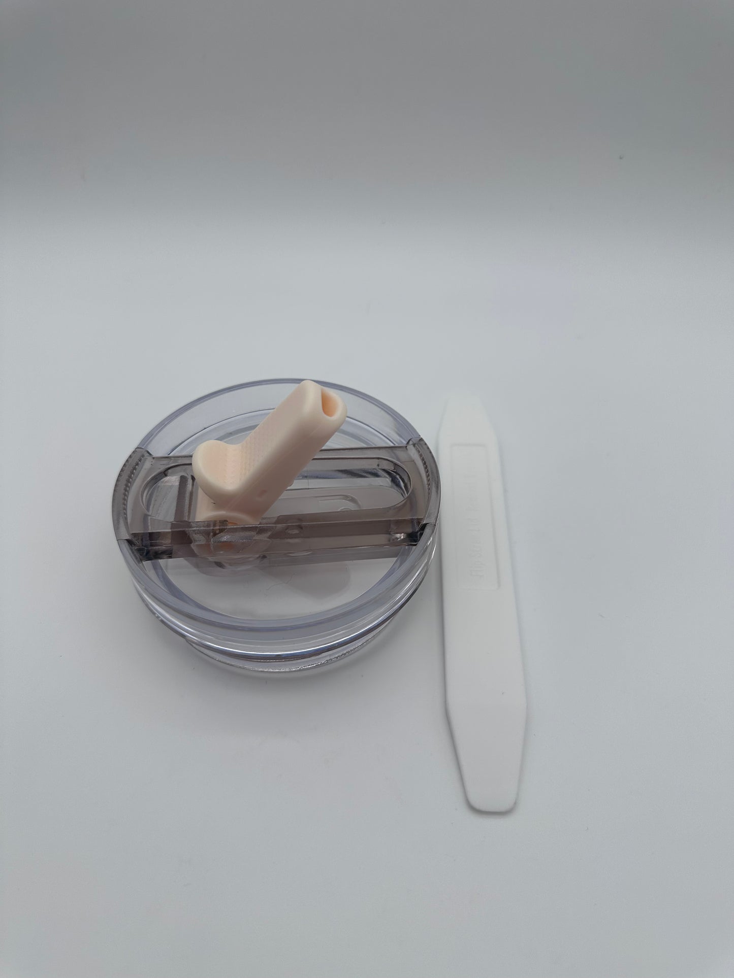 30oz Leakproof Tumbler w/ Removeable Straw